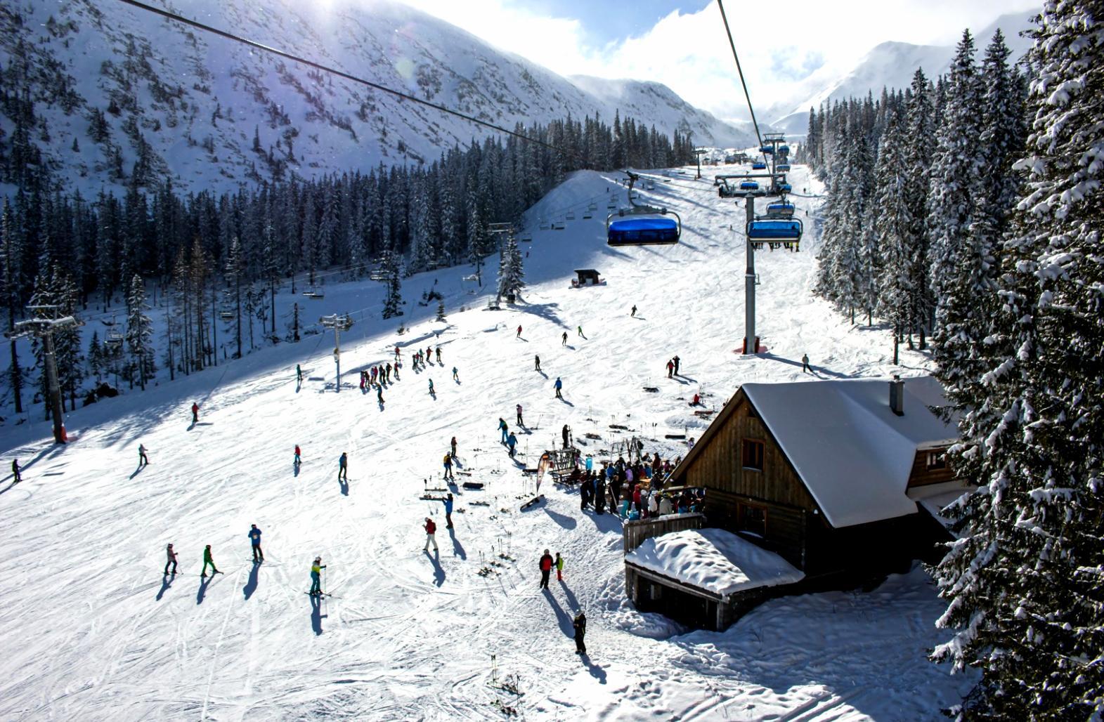 Why We Book Premium Villas Six Months Before Your Family Vacation